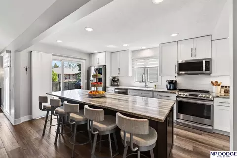 15276 Bemis St, Omaha, NE 68154