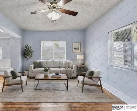 115 N 43rd Ave, Omaha, NE 68131