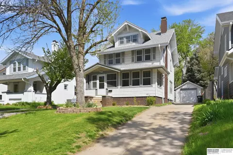 4854 Harney St, Omaha, NE 68132