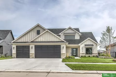 28574 Jessie Cir, Valley, NE 68064