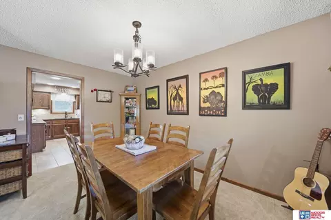 Dining - 1300 S 4th St, Beatrice, NE 68310 photo 2 of 4