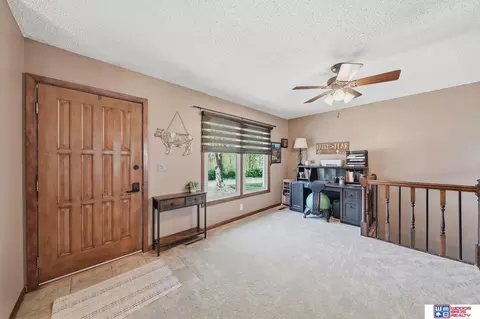 Entry Way - 1300 S 4th St, Beatrice, NE 68310 photo 1 of 2