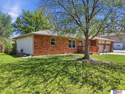 Exterior - 1300 S 4th St, Beatrice, NE 68310 photo 1 of 9