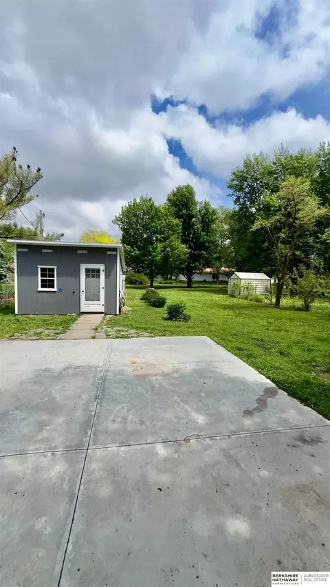 Exterior - 406 9 St, Scribner, NE 68057 photo 13 of 22
