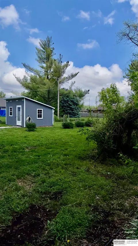 Exterior - 406 9 St, Scribner, NE 68057 photo 10 of 22