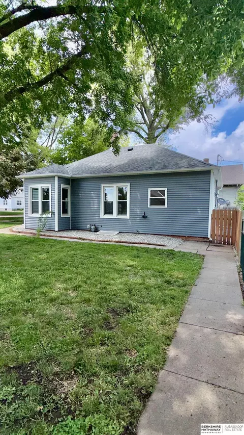 Exterior - 406 9 St, Scribner, NE 68057 photo 3 of 22