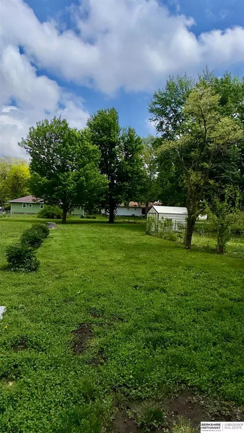 Exterior - 406 9 St, Scribner, NE 68057 photo 11 of 22