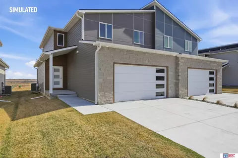 222 N 105th St, Lincoln, NE 68527