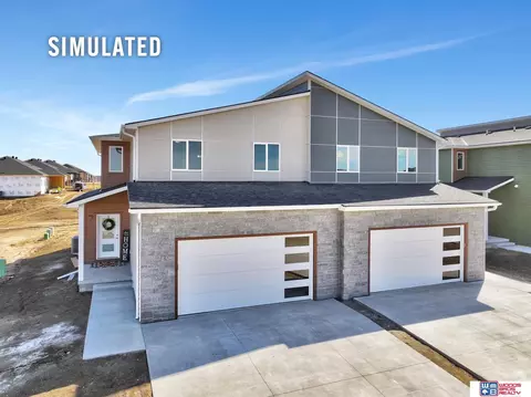 222 N 105th St, Lincoln, NE 68527