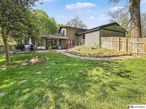 Exterior - 1520 S 3rd Ave, Beatrice, NE 68310 photo 2 of 6