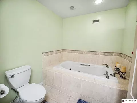 Bath - 1520 S 3rd Ave, Beatrice, NE 68310 photo 3 of 6