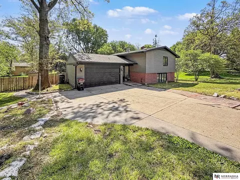 1520 S 3rd Ave, Beatrice, NE 68310