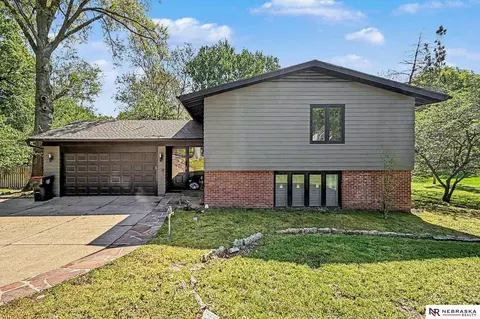1520 S 3rd Ave, Beatrice, NE 68310
