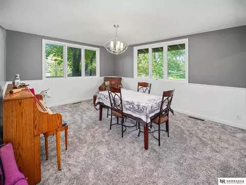 Dining - 1520 S 3rd Ave, Beatrice, NE 68310 photo 1 of 4