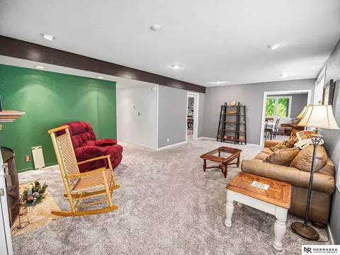 Living - 1520 S 3rd Ave, Beatrice, NE 68310 photo 5 of 8