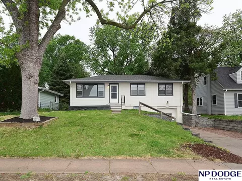 5020 S 80 St, Ralston, NE 68127