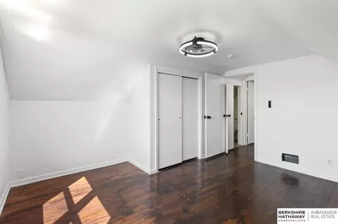 Bedroom - 120 E Hudspith St, Valley, NE 68064 photo 6 of 6
