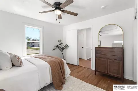 Bedroom - 120 E Hudspith St, Valley, NE 68064 photo 2 of 6