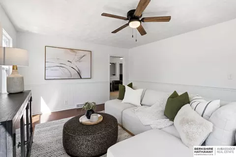 Living - 120 E Hudspith St, Valley, NE 68064 photo 1 of 4