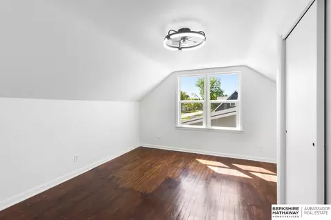 Bedroom - 120 E Hudspith St, Valley, NE 68064 photo 5 of 6