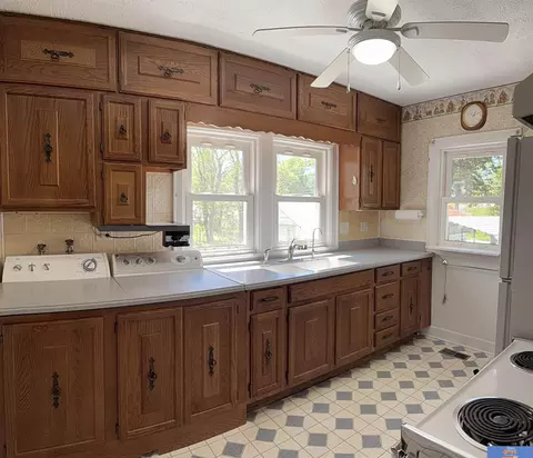 817 N 12th St, Beatrice, NE 68310 photo 24