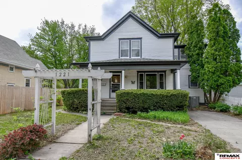 1221 Rose St, Lincoln, NE 68502