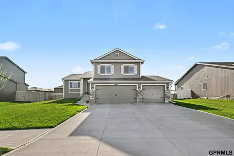 15006 S 19th St, Bellevue, NE 68123