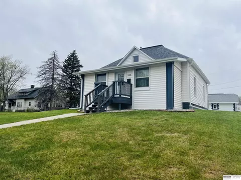 1008 Verges Ave, Norfolk, NE 68701
