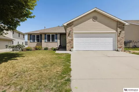 5508 N 17th St, Lincoln, NE 68521
