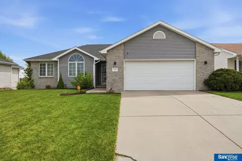 1808 SW 33rd St, Lincoln, NE 68522
