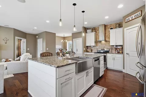 Kitchen - 23048 Eva Ct, Eagle, NE 68347 photo 1 of 6