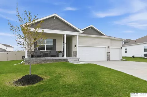 11903 S 117th St, Papillion, NE 68046