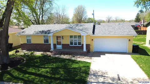 207 S William Ave, Fremont, NE 68025