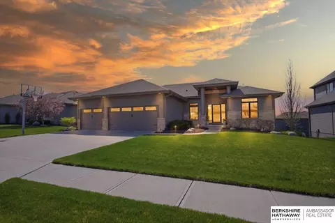 2402 N 178th St, Omaha, NE 68116