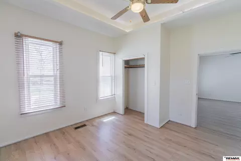 Bedroom - 918 Scott St, Beatrice, NE 68310 photo 4 of 8