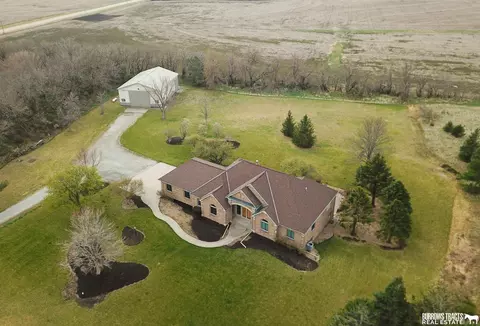 15961 N 141st St, Waverly, NE 68462
