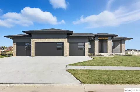 3513 S 219th St, Omaha, NE 68022