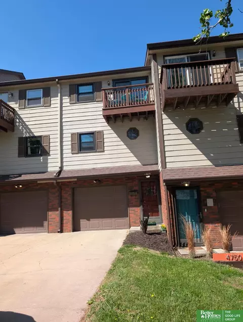 4752 Capitol Ave, Omaha, NE 68132