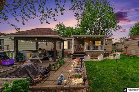 12803 Aurora Plz, Omaha, NE 68164