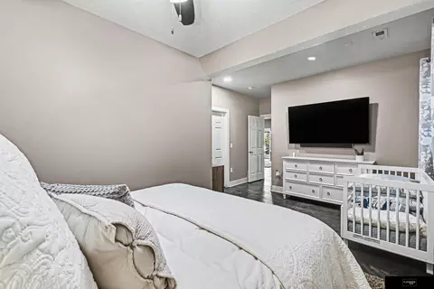 Bedroom - 320 Riverside Dr, Waterloo, NE 68069 photo 2 of 8
