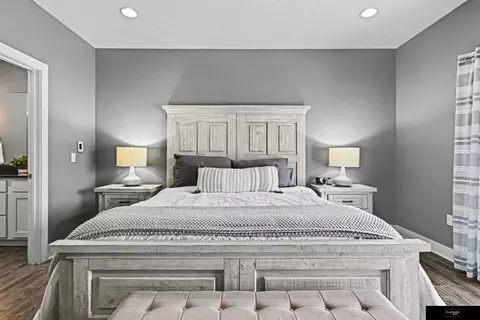 Bedroom - 320 Riverside Dr, Waterloo, NE 68069 photo 5 of 8