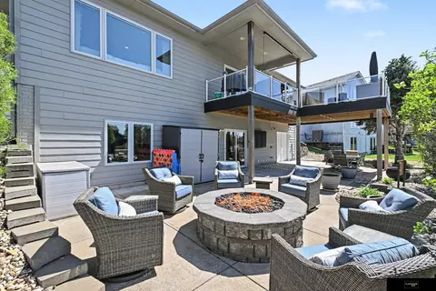 Exterior - 320 Riverside Dr, Waterloo, NE 68069 photo 7 of 11