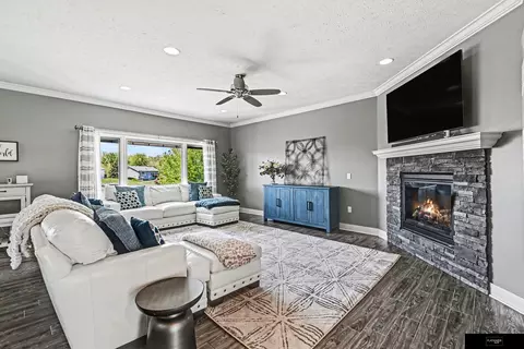 Living - 320 Riverside Dr, Waterloo, NE 68069 photo 1 of 5