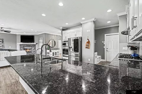 Kitchen - 320 Riverside Dr, Waterloo, NE 68069 photo 2 of 6