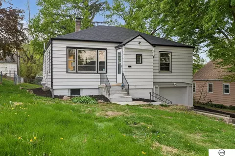 6035 Spaulding St, Omaha, NE 68104