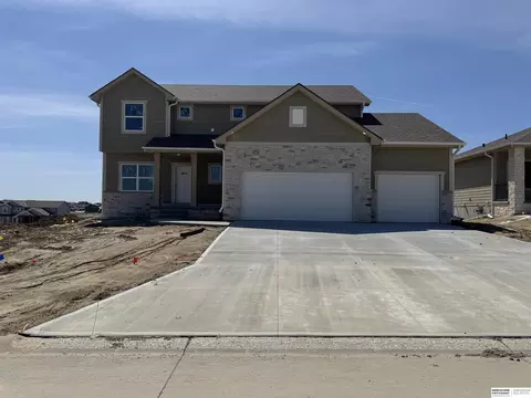 21433 Y St, Elkhorn, NE 68022