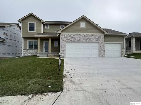 21433 Y St, Elkhorn, NE 68022