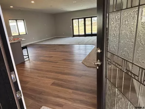 1120 Jasmine Ave, Crete, NE 68333