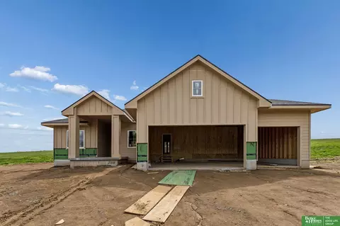 16619 Mueller St, Bennington, NE 68007