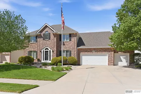 18320 Ontario St, Omaha, NE 68130